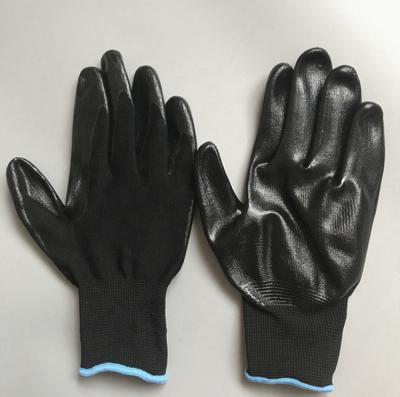 China Wefocus Automatic Nitrile Coating Glove Smooth High Quality Smooth Bulk Nitrile Coated Women Garden Gloves for sale