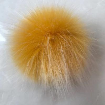 China Eco-friendly promotional gift cute raccoon fur pom pom/faux raccoon fur ball/faux raccoon fur pom pom with snap for sale