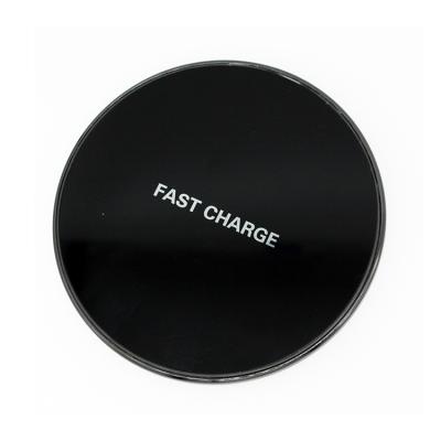 China 2021 new mobile phone design metal alloy 10w fast charging wireless charger for iphone for sale