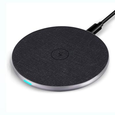 China Best Amazon Suitable Products Patfpatcom Charger Cell Phone Mini Round Portable Qi Wireless Slim Charger for sale