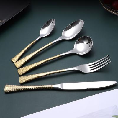 China Stocked Promotion Gift Elegant Series Flatware Set 18/10 Hotel Flatware Gold Plated Dinnerware Set Cutlery Set Manufacturers Fork Spoon for sale