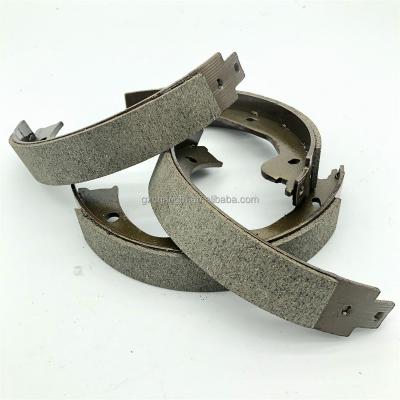 China 5L8Z2A753AA 5L8Z-2A753-AA Rear Brake Shoe Kit For Ford Escape For Ford for sale