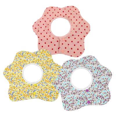 China Sustainable Cute 360 ​​Rotating Design Absorbent Cotton Baby Bibs Super Newborn Sets for sale