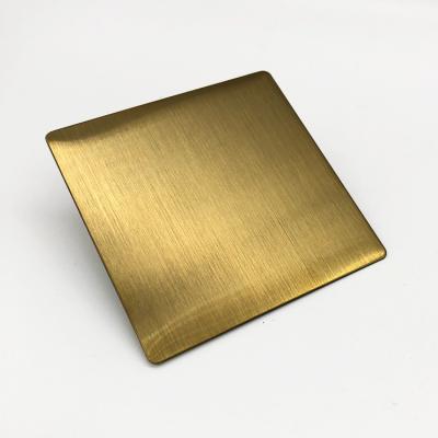 Chine L'or de JIS PVD a plaqué la feuille balayée 2mm d'acier inoxydable plaque d'acier inoxydable de 304 déliés à vendre