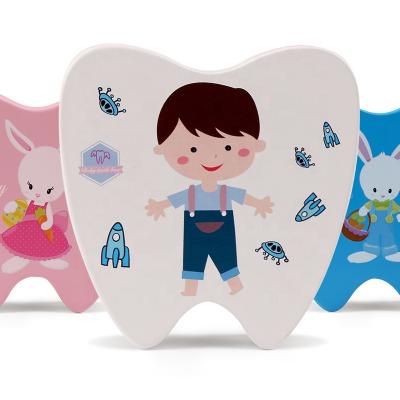 China Hot Sale Wooden Amazon Wood Box Baby Deciduous Teeth Storage Memory Tooth Shaped Box for sale