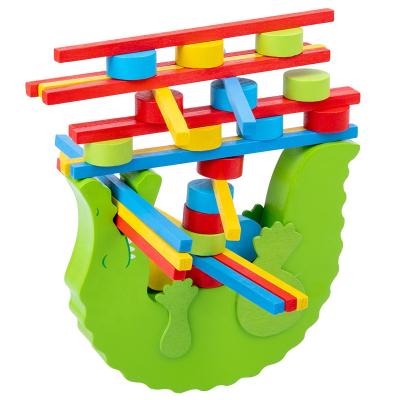 China Amazon Hot Selling Wooden Building Block Balance Game Crocodile Balance Wooden Toy for sale