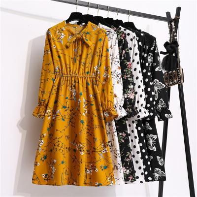 China Autumn Women Long Sleeved Dress Vintage Floral Print Chiffon Dress Retro Collar Floral Print Casual Slim Dresses 2021 Viable for sale