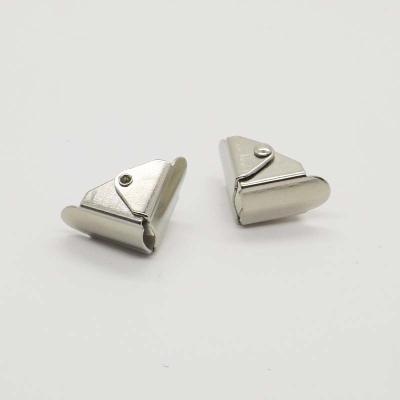 China YIWANG Factory Wholesale Triangular Metal Small Clip for sale