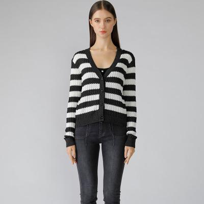 China Instant anti-pilling yarn knitted sweater for sale