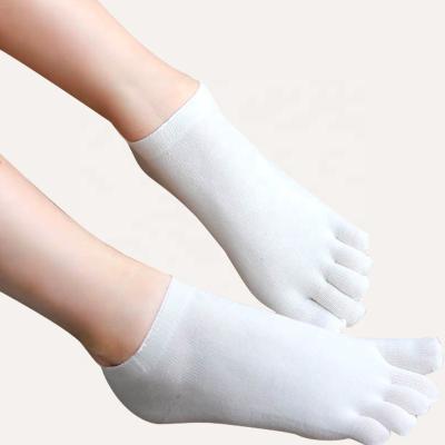 China QUICK DRY Cut Non-slip Finger Stocking Five Running Sports Toe Socks Coolmax Five Elastic Grip Spandex Anti-Puffiness for sale