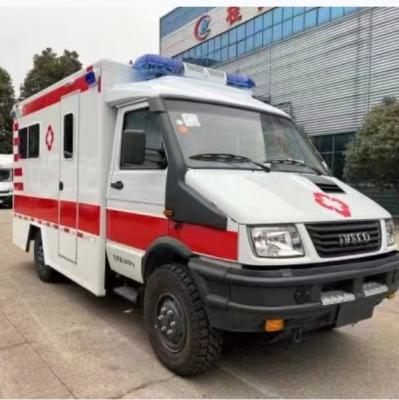 Cina Ambulanza IVECO di livello superiore 3.0T motore diesel con tetto alto automatico in vendita