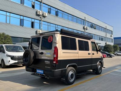 China Velocidade máxima 110 Km/H Slide In Truck Camper Motorhome Com OE NO. CLW Carrinho de pesca à venda