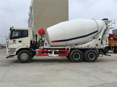 China Dongfeng 6*4 10 kubieke meter cementmengtruck Met 13870 kg aan de rand Te koop