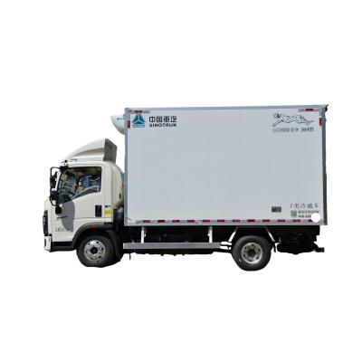 China 5 Tons Diesel Light Duty Reefer Trucks , 130hp Fridge Freezer Vans for sale