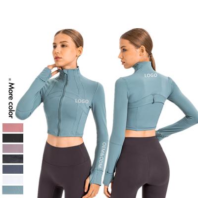 China Xsunwing Breathable In Running Women Nylon Windproof Slim Fit Lightweight Set Gym Yoga Workout Fitness Sports Jacket Sporty Running Coats for sale