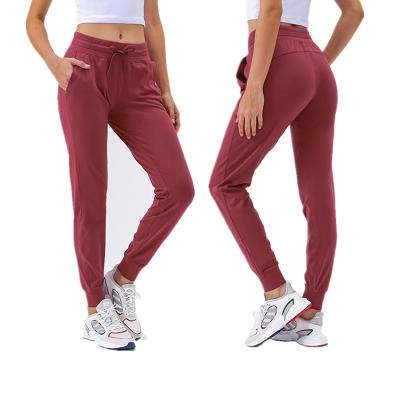 China Xsunwing Breathable Custom Yoga Pants Plus Size Sport Tights Shapes Women OEM Comfy Gym Clothing Women High Waist Sporty Leggings for sale