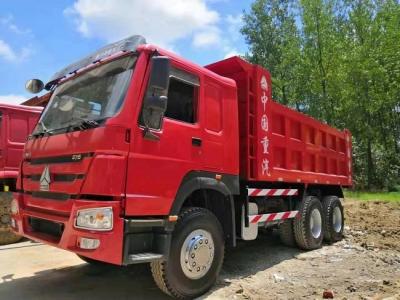 Chine Euro rouge 2 camions utilisés de Howo, HW76 camion de déchargeur d'occasion de la cabine à vendre