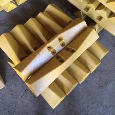 China Machinery Repair Shops D5B 800/860 Bulldozer/Tractor Track Shoe Assembly, Single Groucher Track Link Group for sale