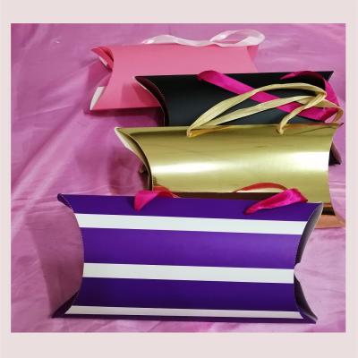 China Recyclable Whole Sale Price Pillow Box Small Size Paper Packaging For Gift Interesting High Quality Color Paper Box for sale