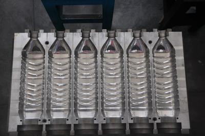 China Embotelle la fabricación de la máquina, máquina que moldea del soplo del estiramiento del ANIMAL DOMÉSTICO para la botella 1.5L en venta