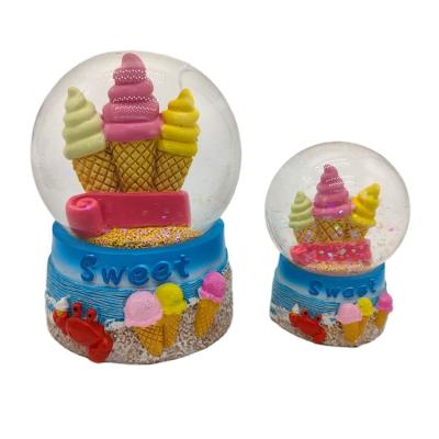 China Custom USA Resin Souvenir Gift Snow Globe Custom Water Globe Snow Globe for sale