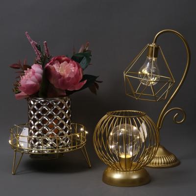 China Home Decor Table Modern LED Table Lamp Luxury Metal LED Decorative Lamp Led Desk Lamp for sale