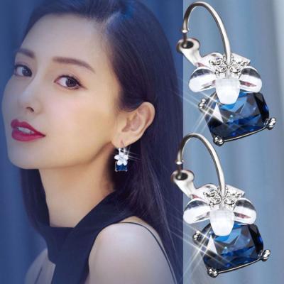 China CLASSIC fashion exaggerated personality crystal earrings temperament flower circle female sparkle earrings for sale