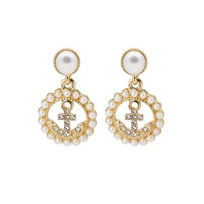 China MENGDODOU Fashionable New Alloy Pearl Earrings Jewelry Women Wholesale Female Personality Pearl Drop Earrings for sale