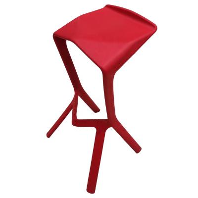 China Good quality modern stackable commerical furniture sillas bar stools plastic umpire chair for table for sale