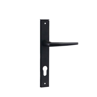 China Black Powder Coated Interior Door Modern Aluminum Door Lever Handle for sale