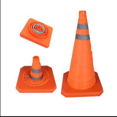 China 28 Inch Flexible Road Safety Guiding Collapsible Traffic Cones With Warning Light for sale