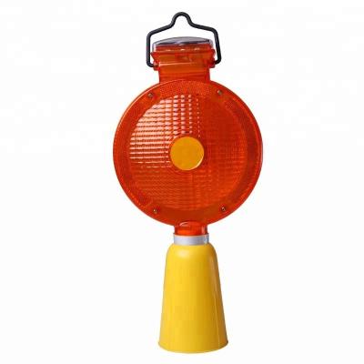 China Pavement CE Road Construction Road Safety Solar Barricade LED Warning Light for sale