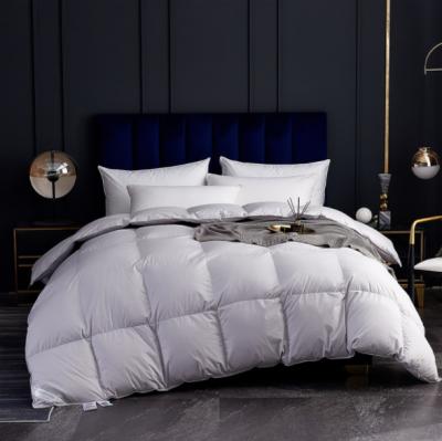 China OEM ODM Down Comforter Customized Casual Support Hypoallergenic Alternative Bedding Comforter Ultralight Comforter for sale