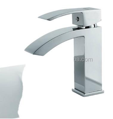 China Metered Faucets Best Selling Urban Single Handle Waterfall Basin Faucet for sale