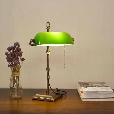 China Traditional classic bankers desk lamp with green shade and polished brass finish for sale