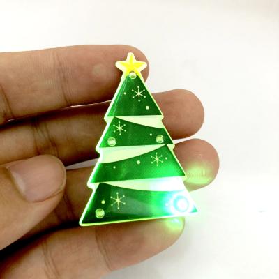 China Hot Selling Tin Button Badge Christmas Theme Led Tin Button Badge for sale