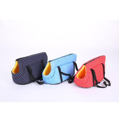 China New Design Viable Pet Carrier Backpack Cats Pet Shoulder Backpack Washable Wholesale for sale