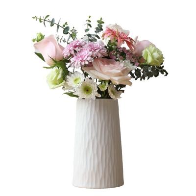 China Indoor dry European style home type simple modern vase wedding high quality porcelain vase decorations relief tree decoration for sale