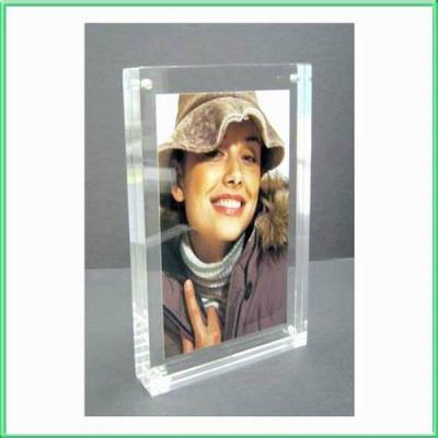 China Magnetic acrylic photo frames for sale