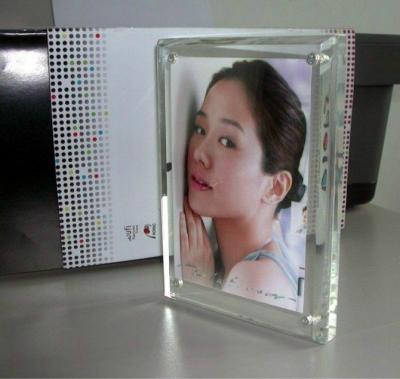 China High Transparent Acrylic photo frame for sale