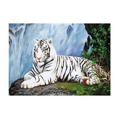 China Wholesale 25x30cm Animals Tiger Embroidery 5d Diy Full Round CLASSIC Diamond Painting for sale