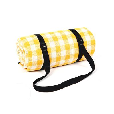 China Acrylic lightweight garden picnic blanket foldable backpack cloth+sponge+PEVA beach blanket for camping for sale