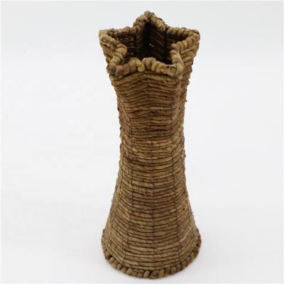 China Wholesale MBC CLASSIC Wholesale Pentagon Decor Corn Husk Vase Handwork Indoor Eco-Friendly Woven Flower Pot for sale