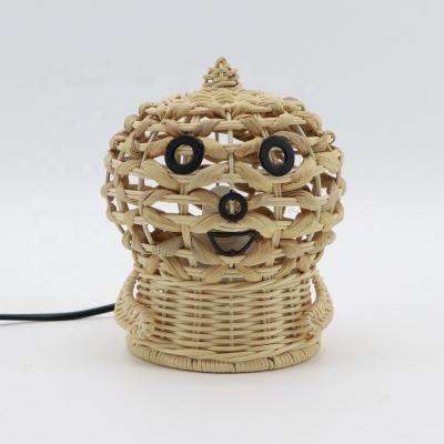 China MBC 2022 New Design Originality MBC 2022 Handmade Natural Rattan Desk Lampshade Water Hyacinth Night Light Table Lamp Home Decor for sale