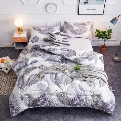 China Wholesale Home Textile Home Textile Quilt Cover Colorful Comforter Filling Inner Bedding Home Polyester Cotton Winter Comforter for sale