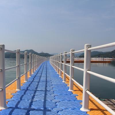 China Modular Boat Dock Floating Pontoon Walking Platforms for sale