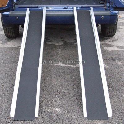 China Eco - Friendly Aluminum Threshold Ramps Single Folding Wheelchair Ramp for sale