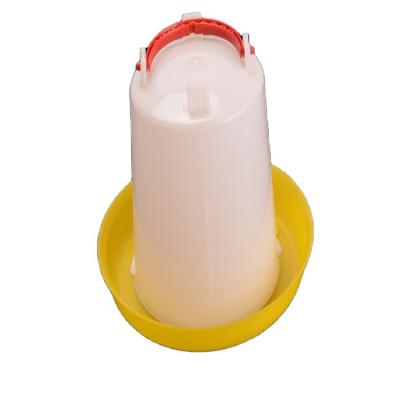 China Long Life 1.5L Animal Drinker Water Bowl For Chicken Drinking for sale