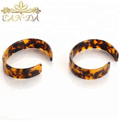 China Fashionable High Quality Fashionable Jewelry High Quality Tortoiseshell Color Cellulose Accessories Hand Acetate Bangle Bracelet Woman for sale