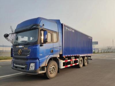 中国 SHACMAN翼バントラック X3000 8x4 380hp 10ホイラー翼バン重型トラック輸送 販売のため